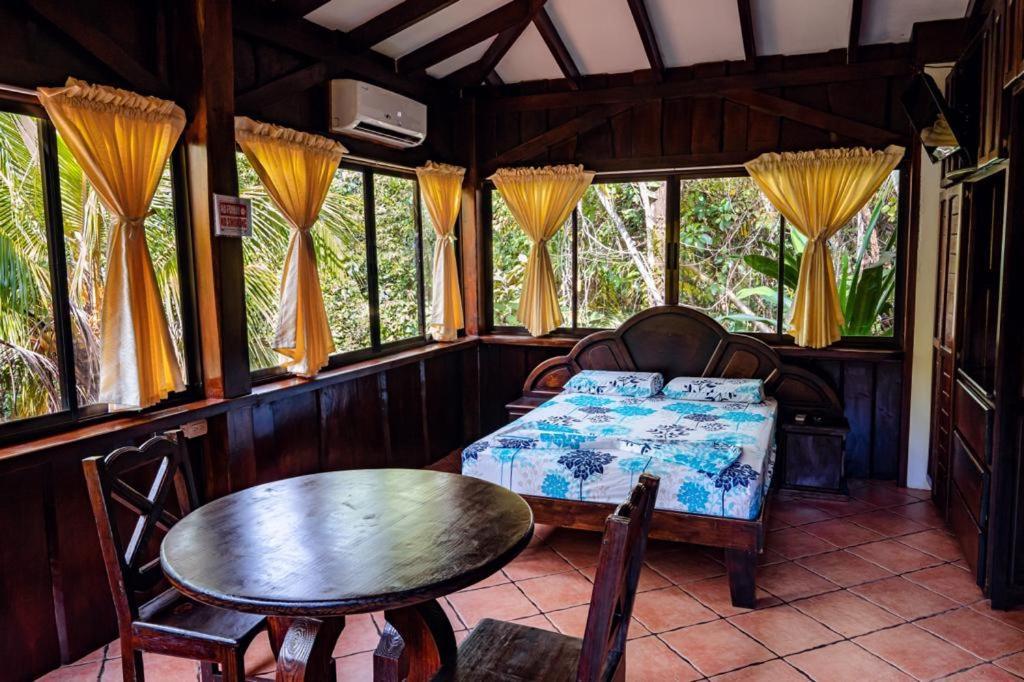 Flor De Paraiso Bungalows Montezuma Bagian luar foto